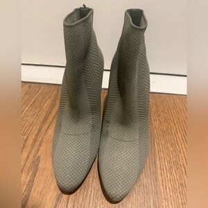 Gently worn Zara olive green booties, US size 9